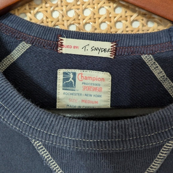 Champion Cropped Sweatshirt - Picture 5 of 8